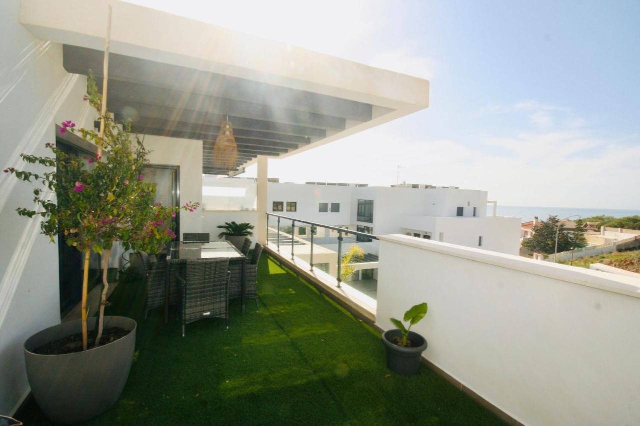 Atico Con Piscina, Golf, Vistas Al Mar Apartment ตอร์เร เด เบนากาลบอน ภายนอก รูปภาพ