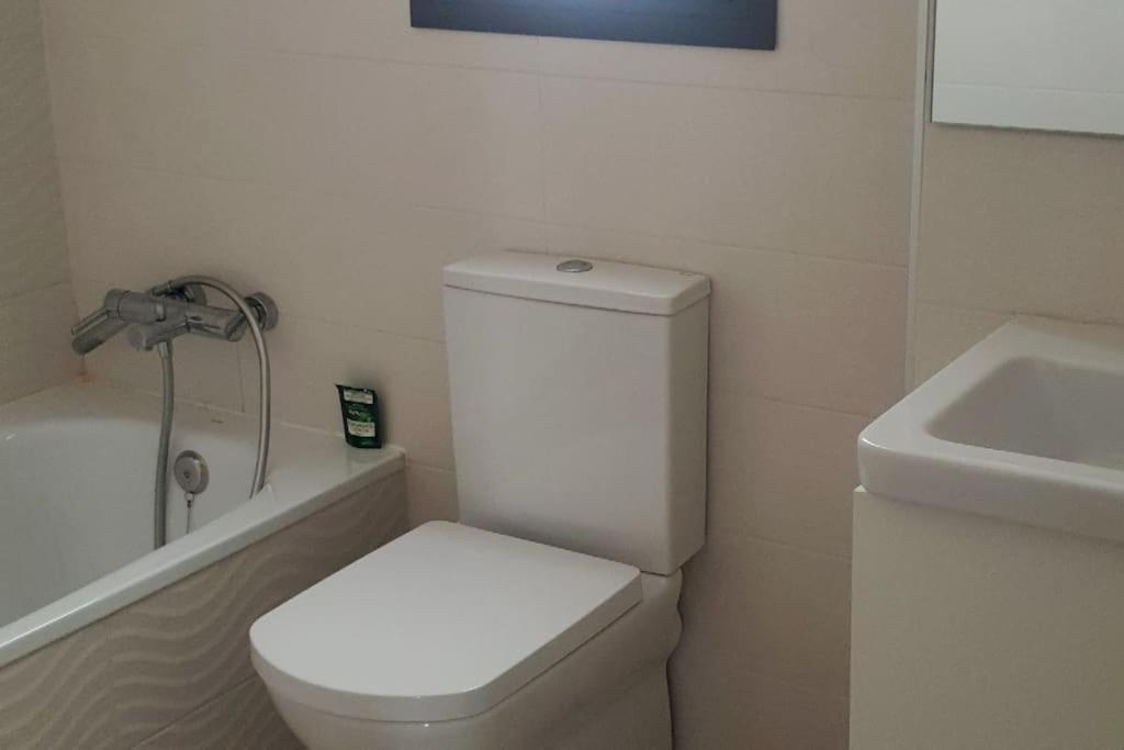 Atico Con Piscina, Golf, Vistas Al Mar Apartment ตอร์เร เด เบนากาลบอน ภายนอก รูปภาพ