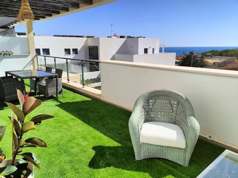Atico Con Piscina, Golf, Vistas Al Mar Apartment ตอร์เร เด เบนากาลบอน ภายนอก รูปภาพ