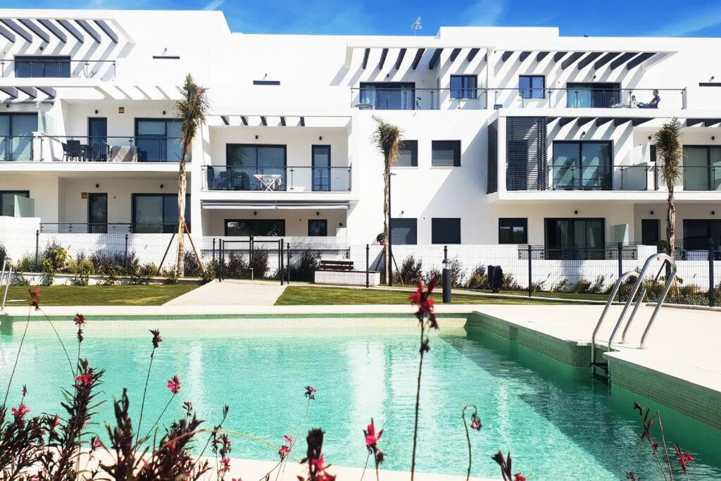 Atico Con Piscina, Golf, Vistas Al Mar Apartment ตอร์เร เด เบนากาลบอน ภายนอก รูปภาพ